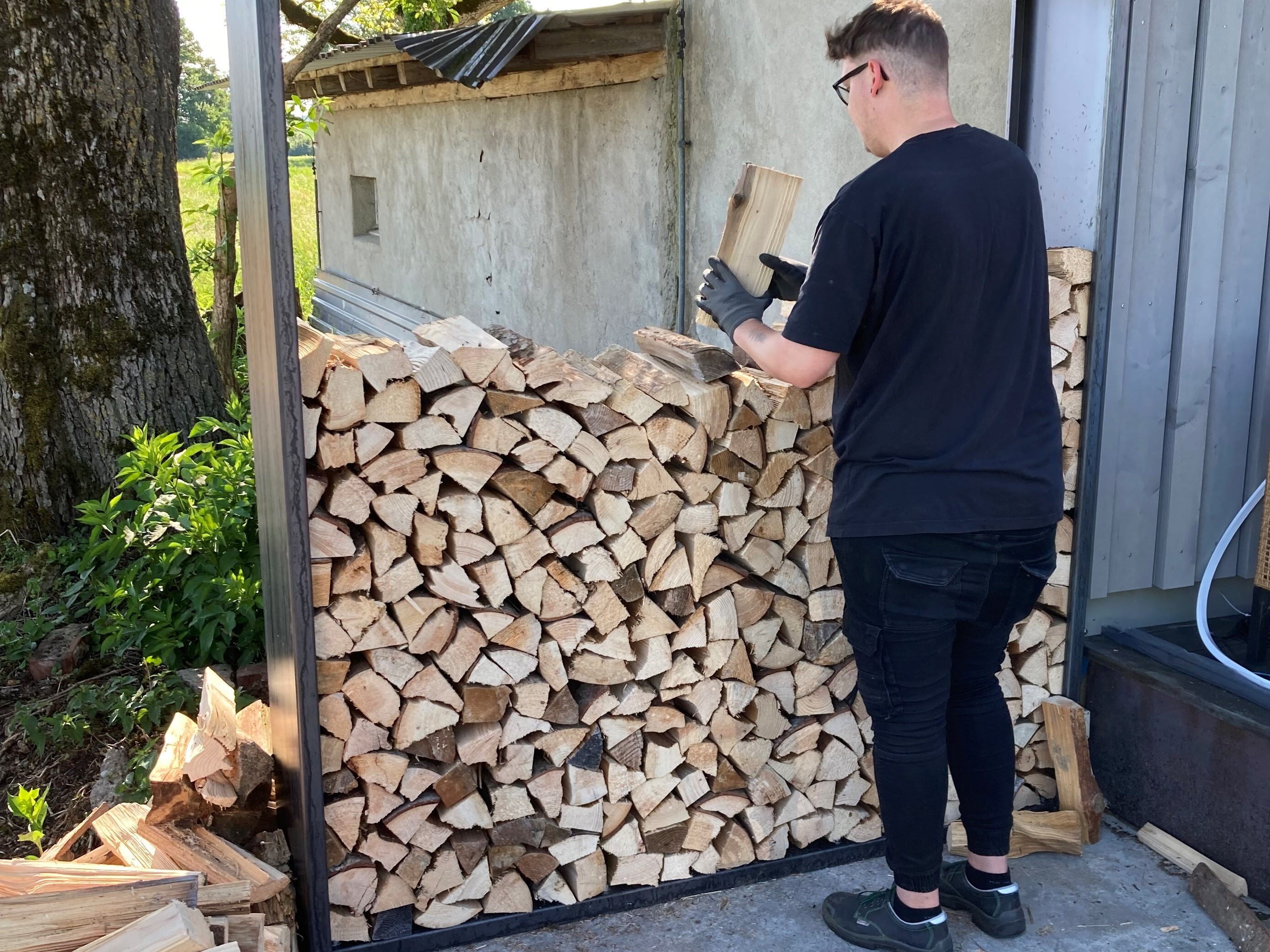 Holz_aufschichten